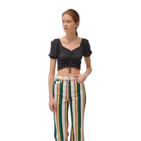 UO Puff Sleeve Smocked Crop Top - Picture 4 of 5